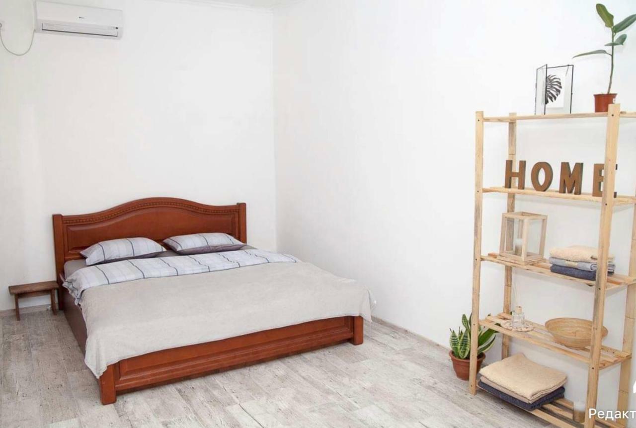 Uspenskaya 54/Ekaterinenskaya In The City Center Apartment Odessa Exterior photo
